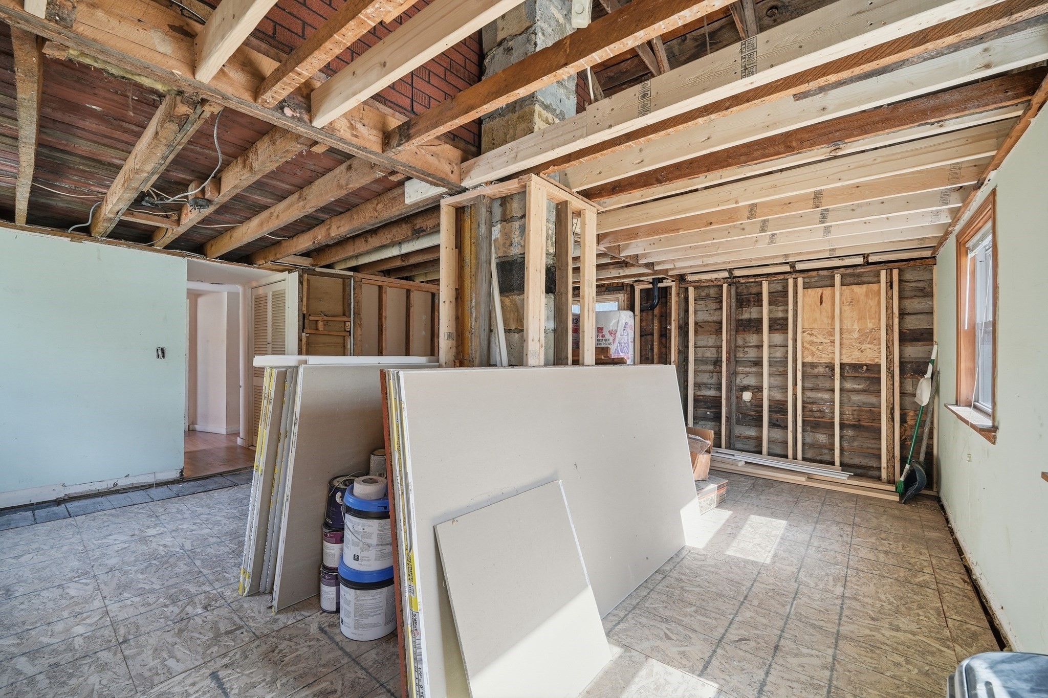 5 Torrey St Property Photo 13
