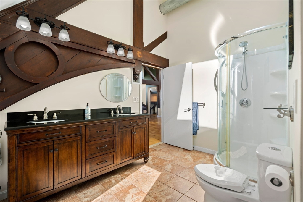 143 Burrill Street # 301 Property Photo 11
