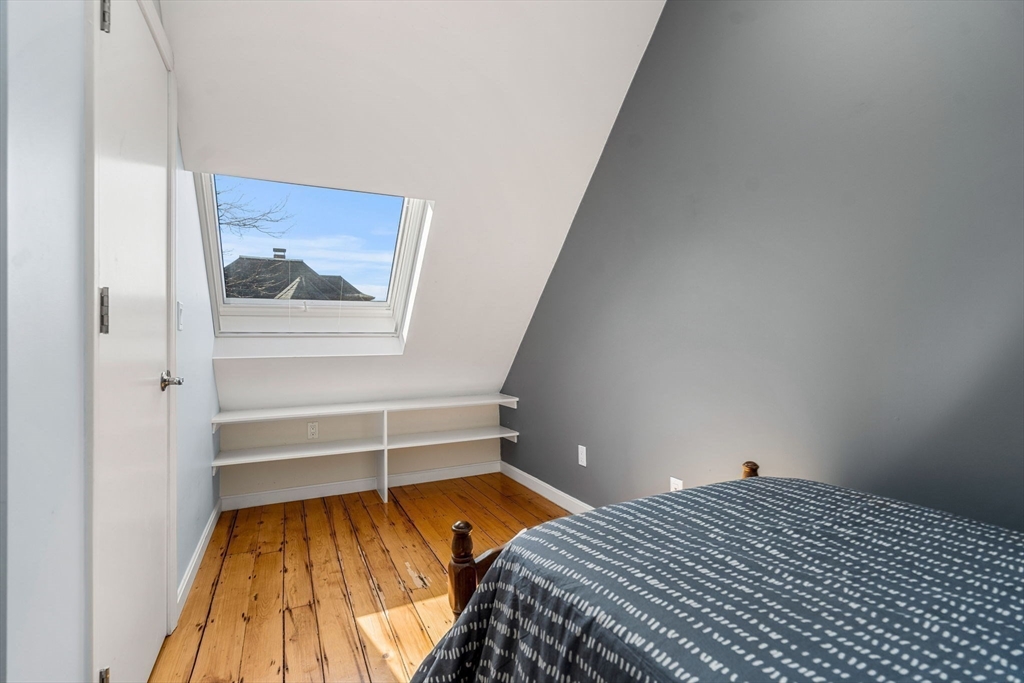 143 Burrill Street # 301 Property Photo 17