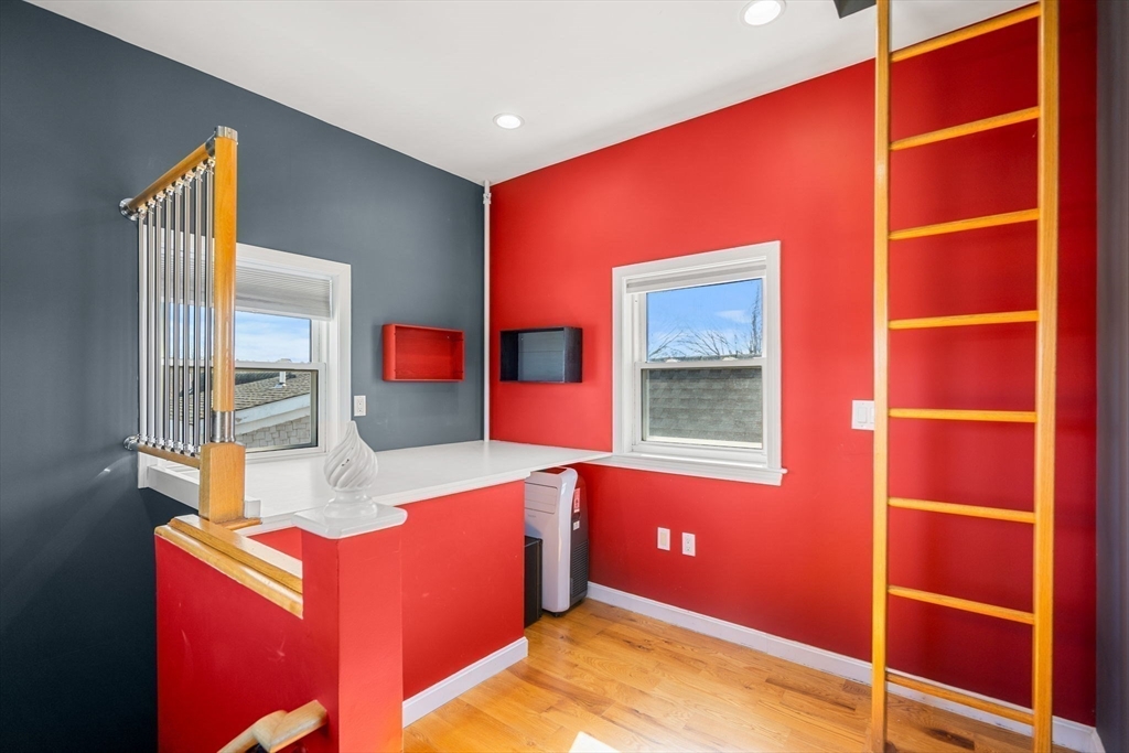 143 Burrill Street # 301 Property Photo 23
