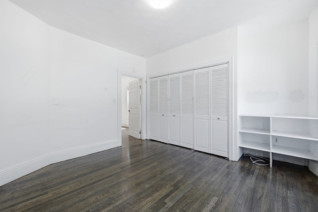 15 Waverly Ave Property Photo 10