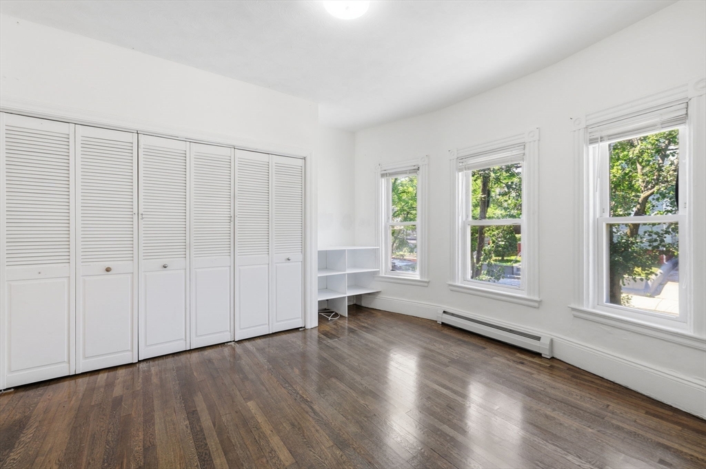 15 Waverly Ave Property Photo 11