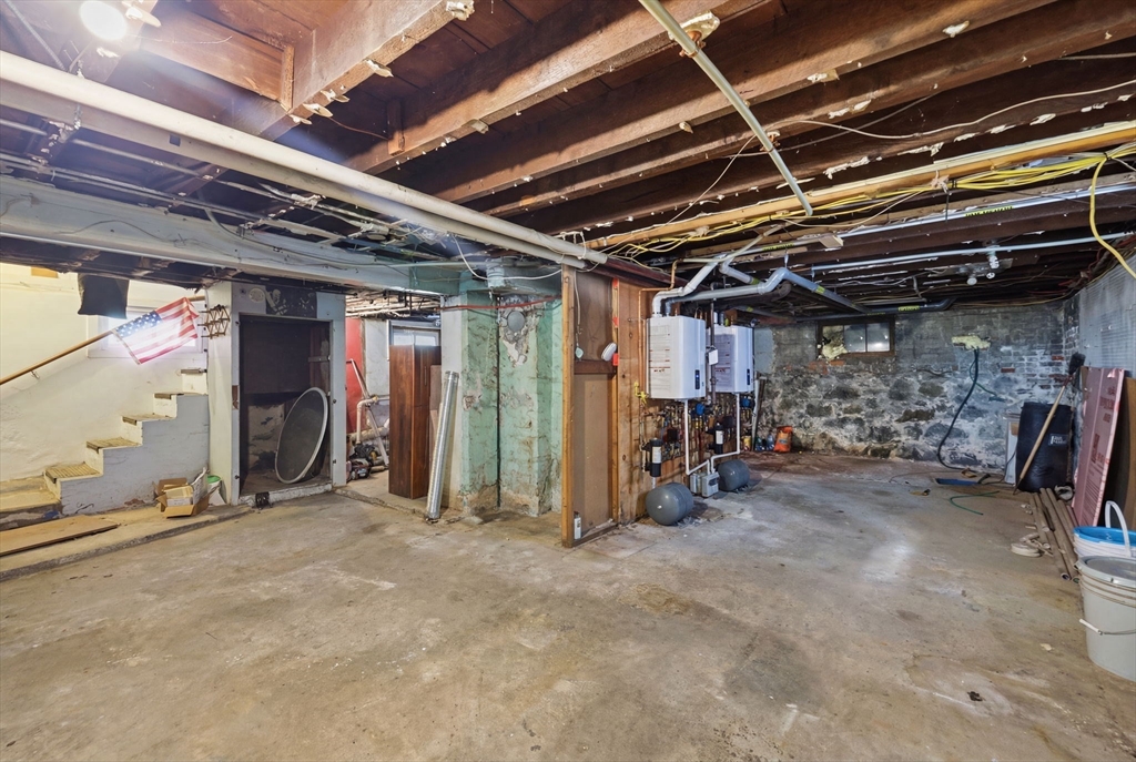 15 Waverly Ave Property Photo 31