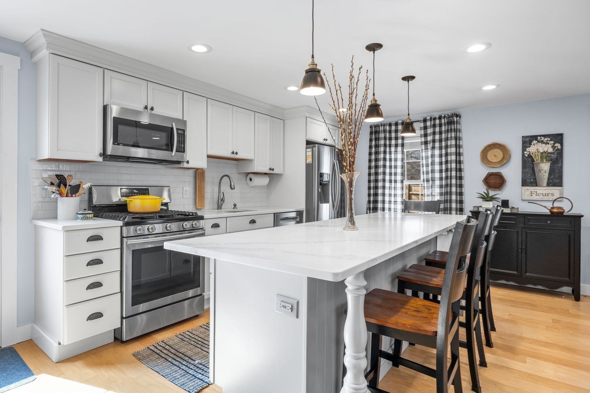 182 Woods Hole Rd Property Photo 13