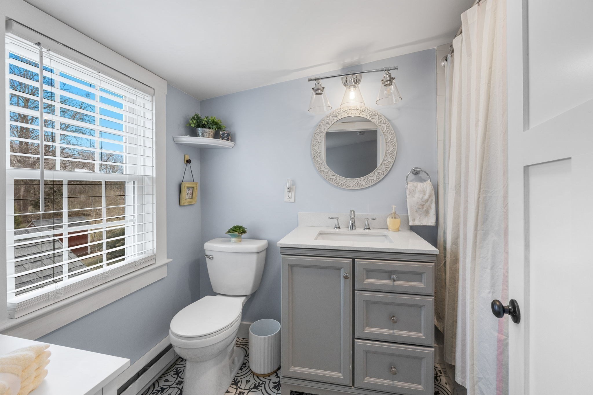182 Woods Hole Rd Property Photo 25