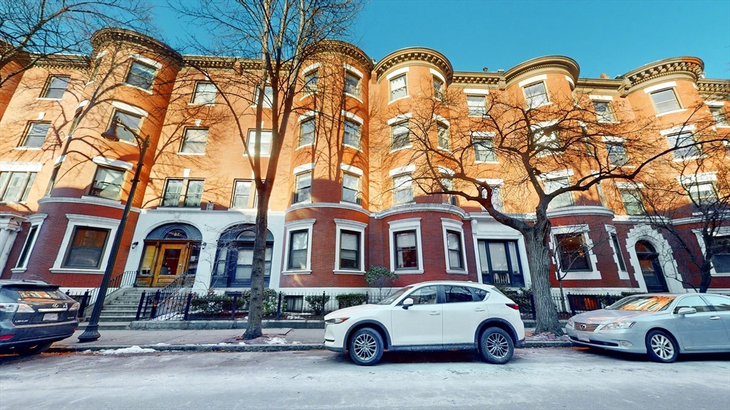 87 Gainsborough St # 107 Property Photo 1