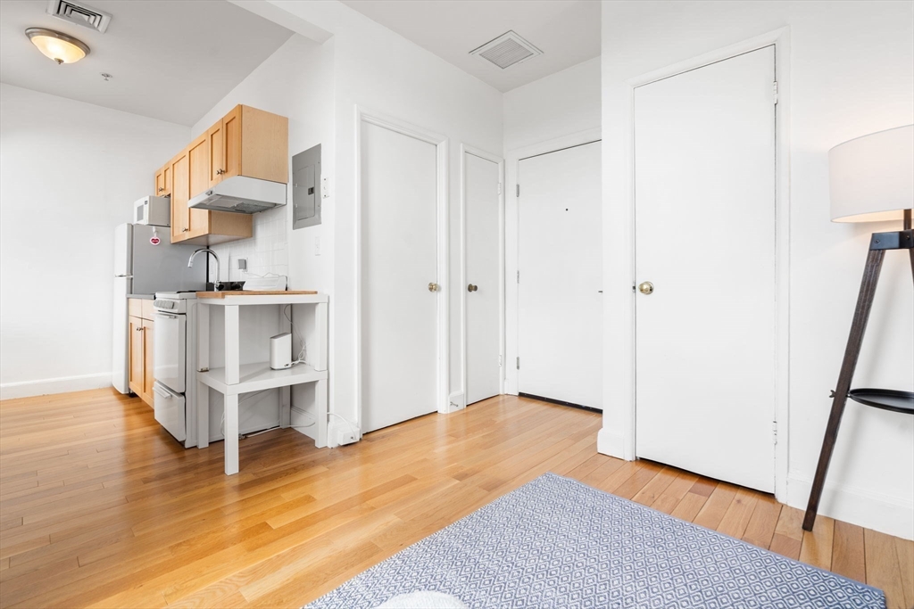 483 Beacon St Property Photo 16