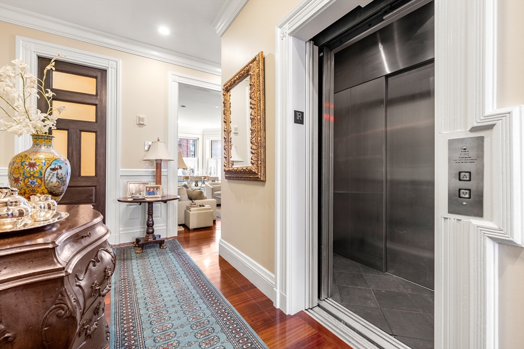 392 Marlborough St # 1 Property Photo 6
