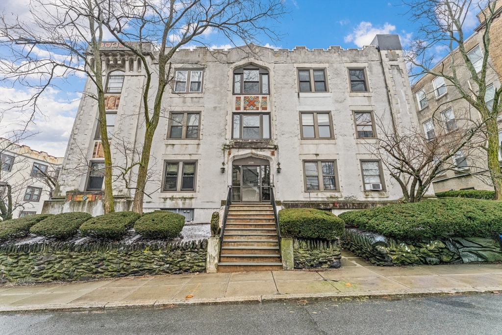 208 Allston St # 4 Property Photo 1