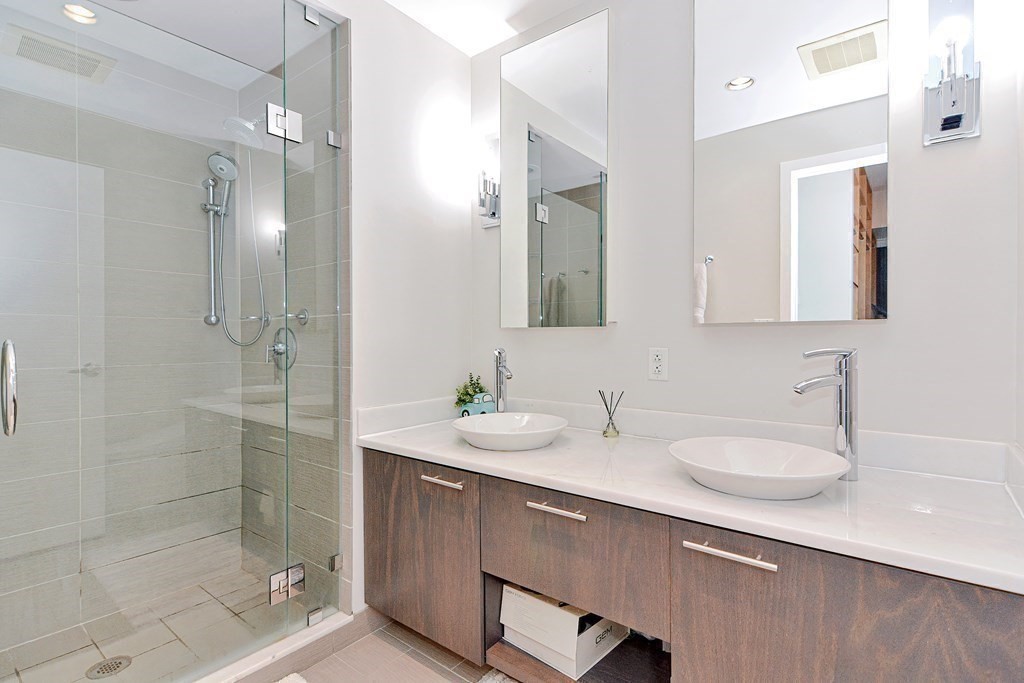 110 Stuart St # 23b Property Photo 8