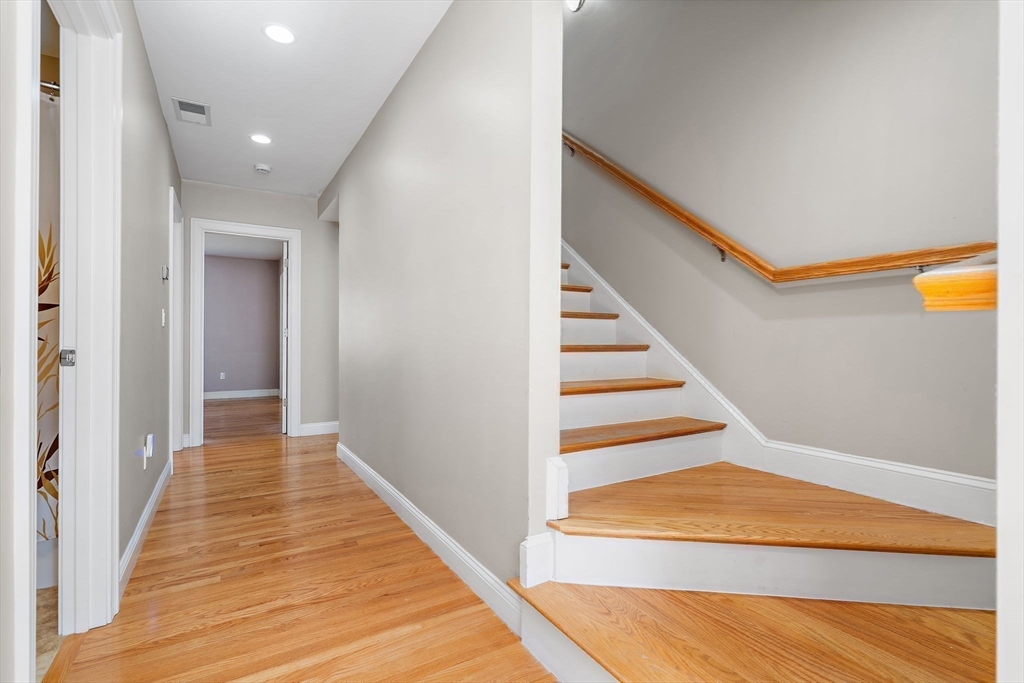 12 Gabriel Lane # 12 Property Photo 16