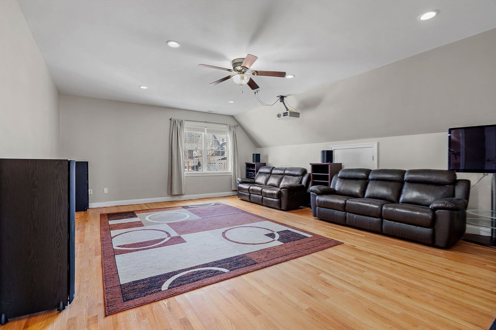 12 Gabriel Lane # 12 Property Photo 18