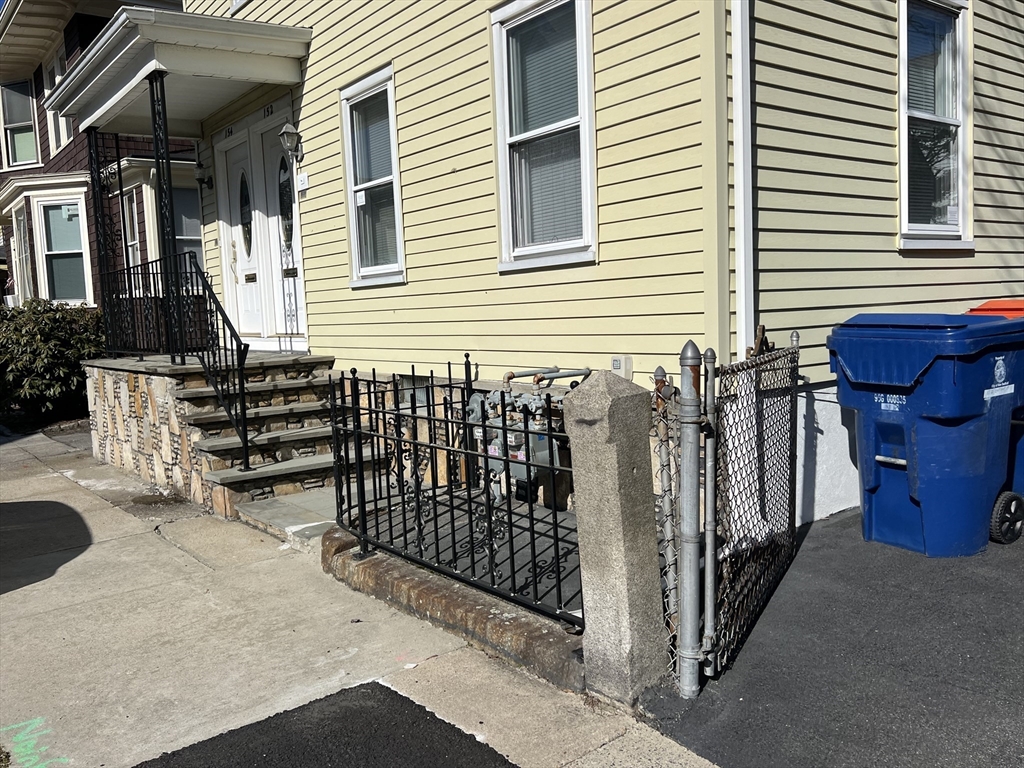 152-154 Chestnut St Property Photo 2