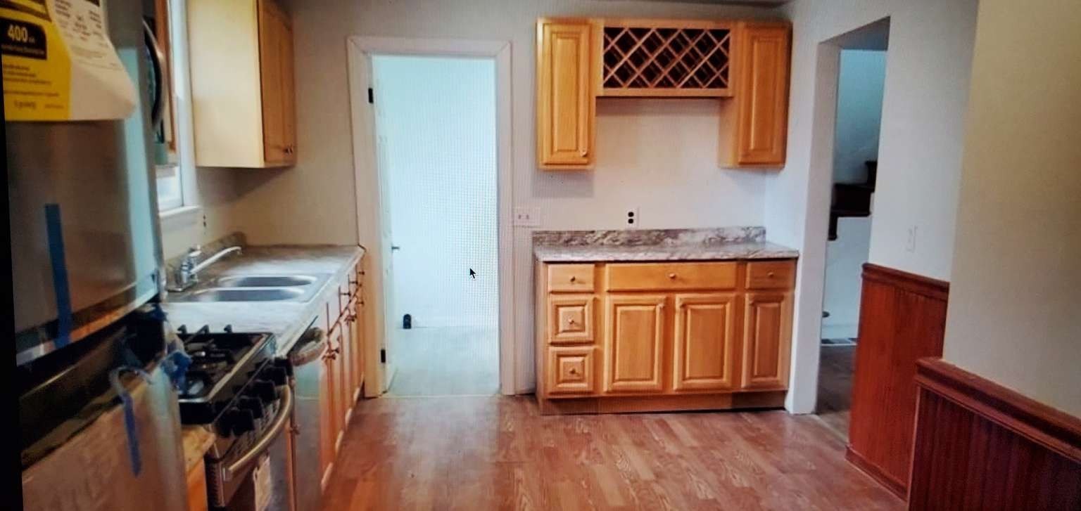 19 Wallis Park Property Photo 4
