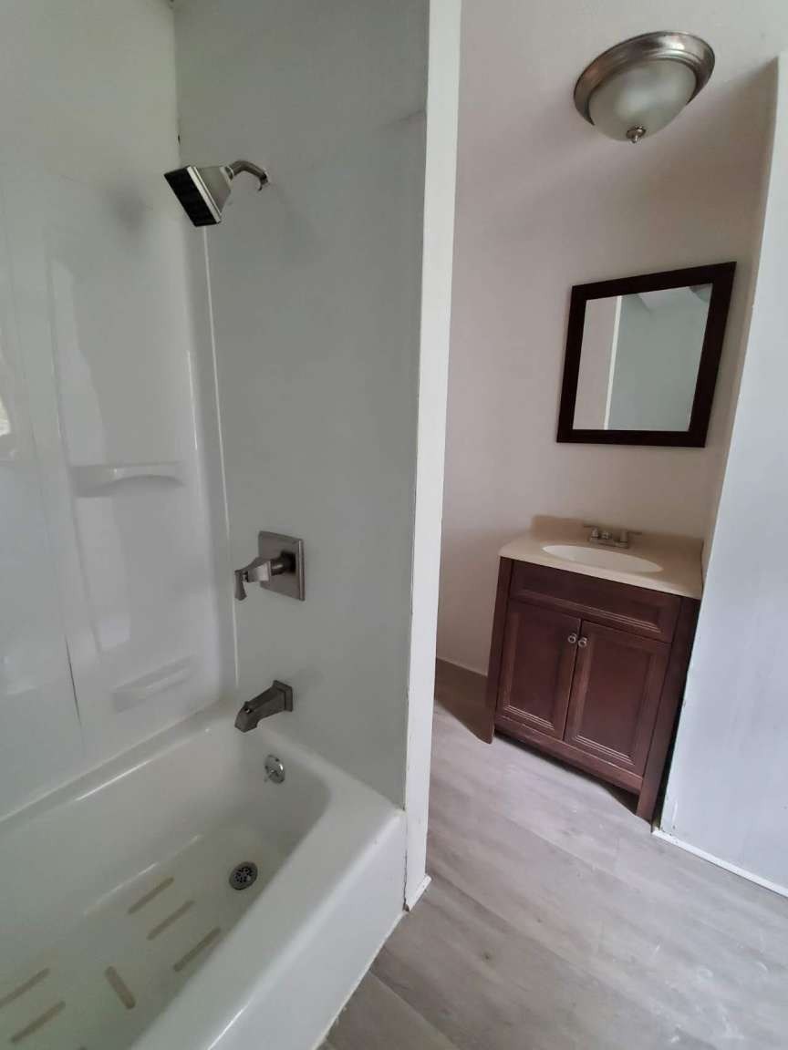 19 Wallis Park Property Photo 15