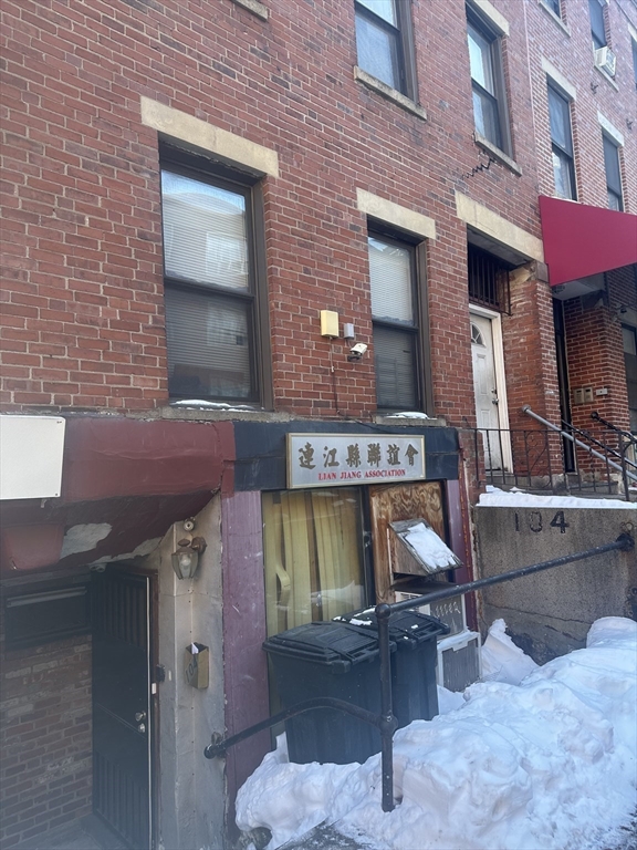 104-104a Tyler St Property Photo 3