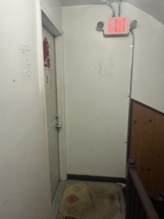 104-104a Tyler St Property Photo 11