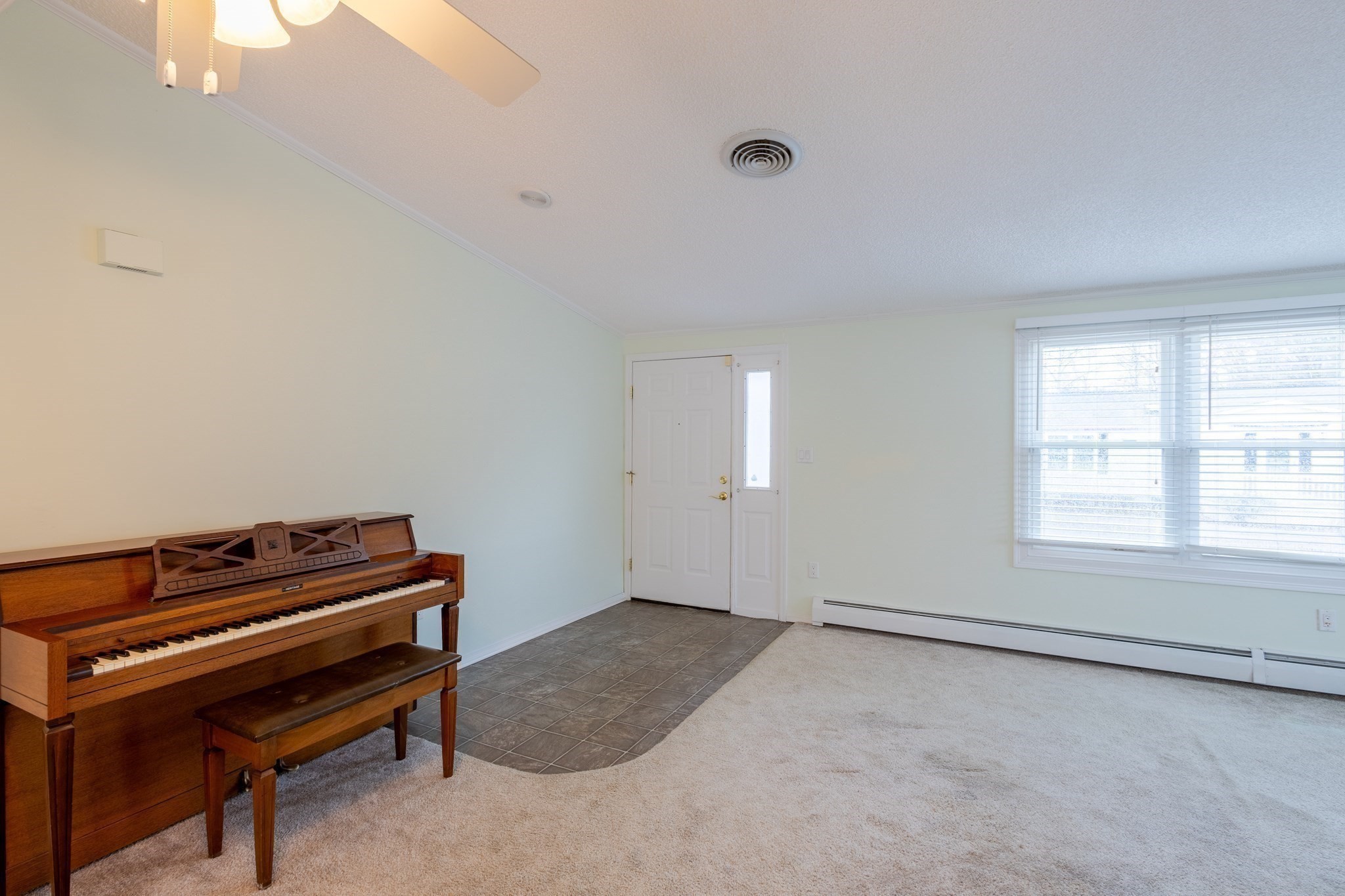 30 Leisurewood Drive Property Photo 3