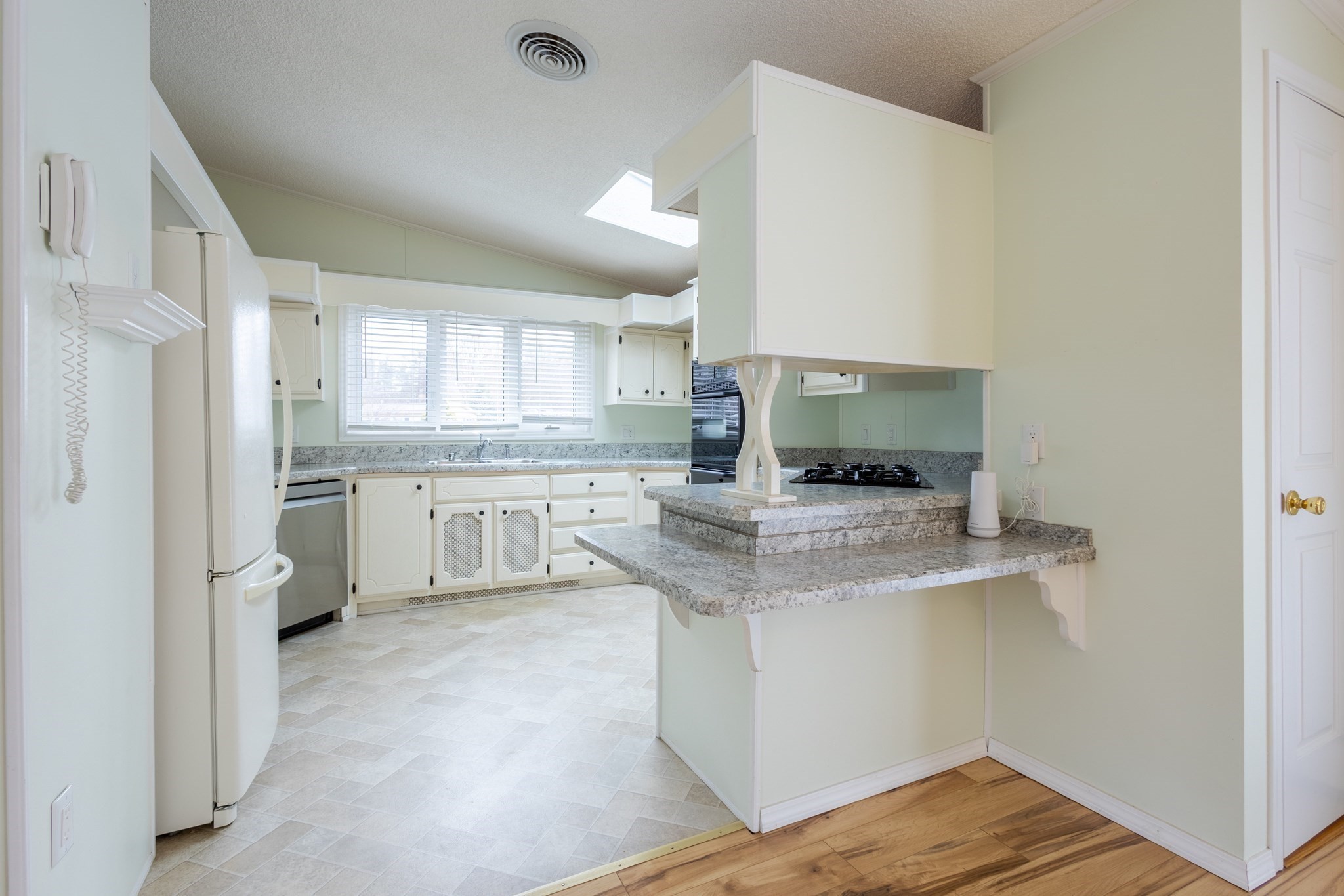 30 Leisurewood Drive Property Photo 9