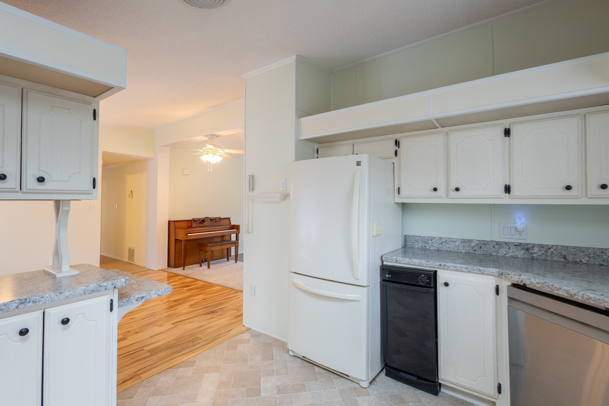 30 Leisurewood Drive Property Photo 10