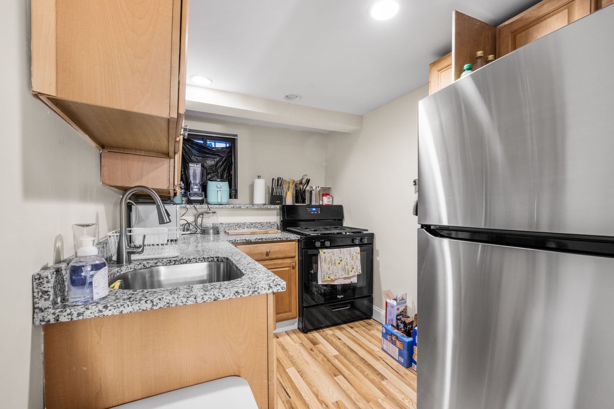 39 Glenville Avenue # 71a Property Photo 4