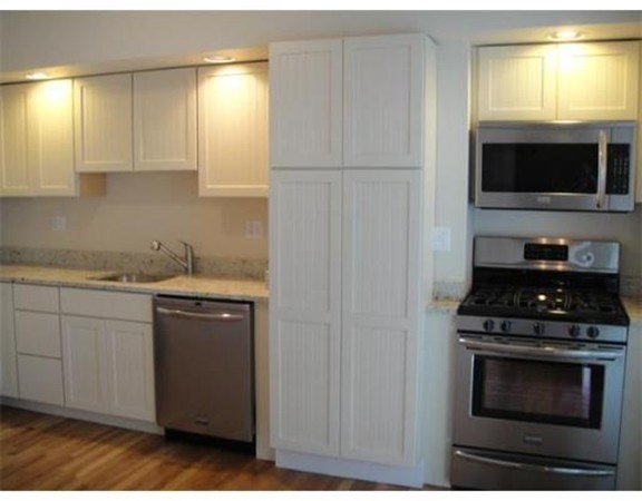 186 L St # 2 Property Photo 1