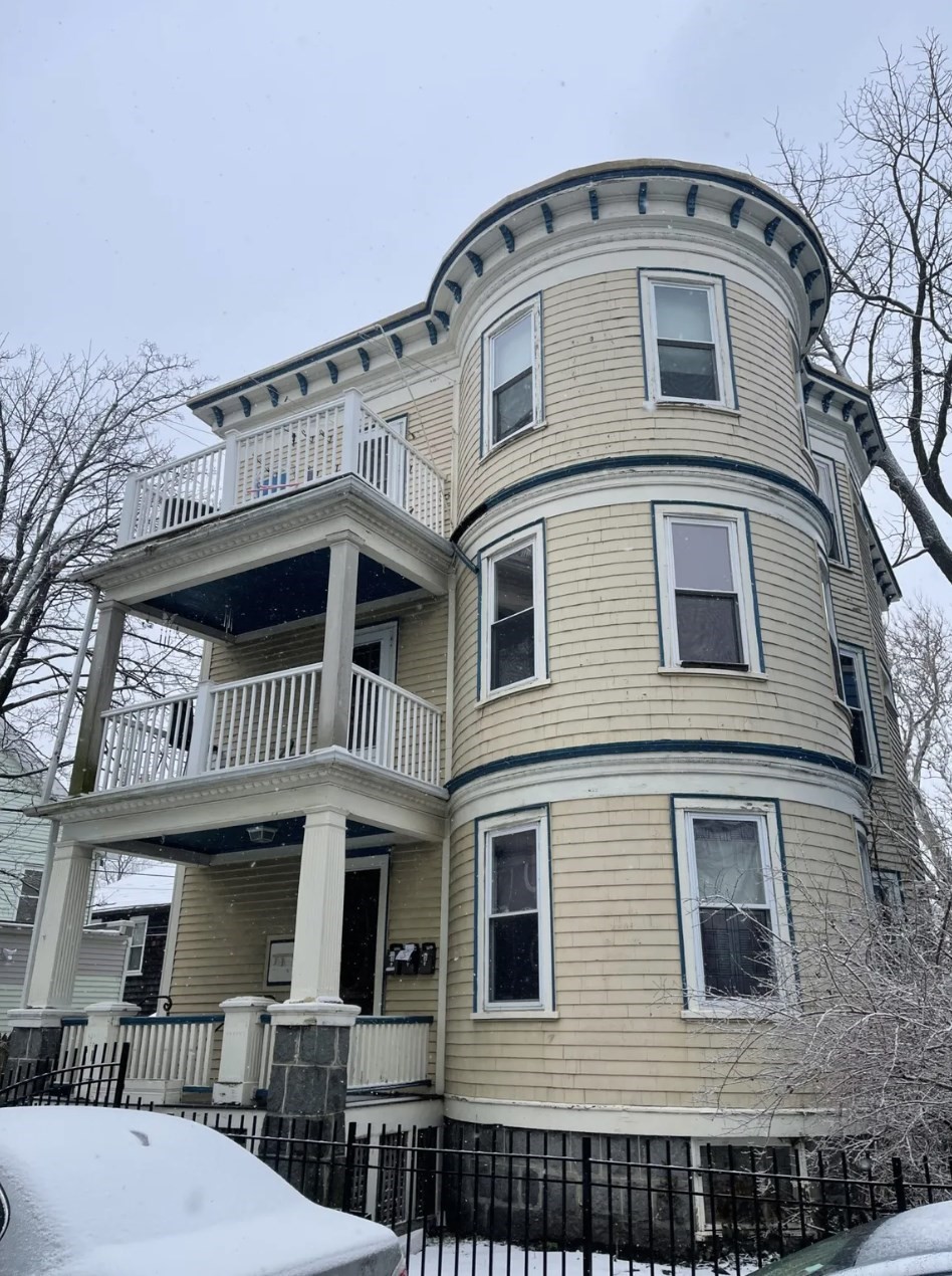 9 Sumner Sq Property Photo 1