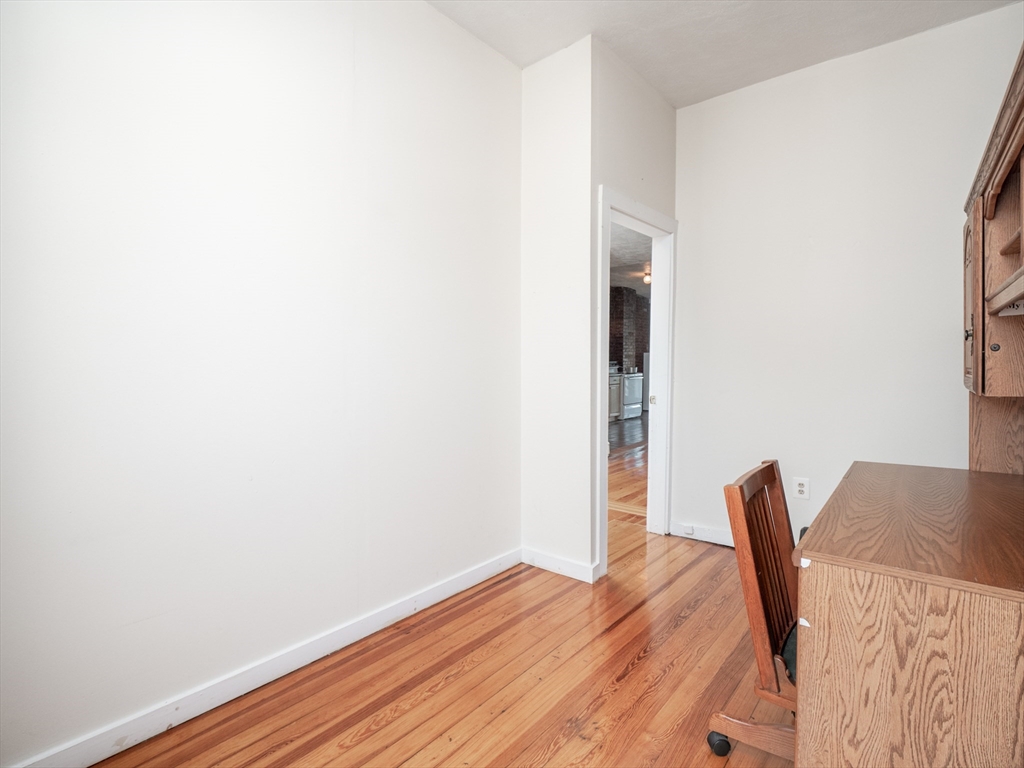 4 Saxton St Property Photo 5