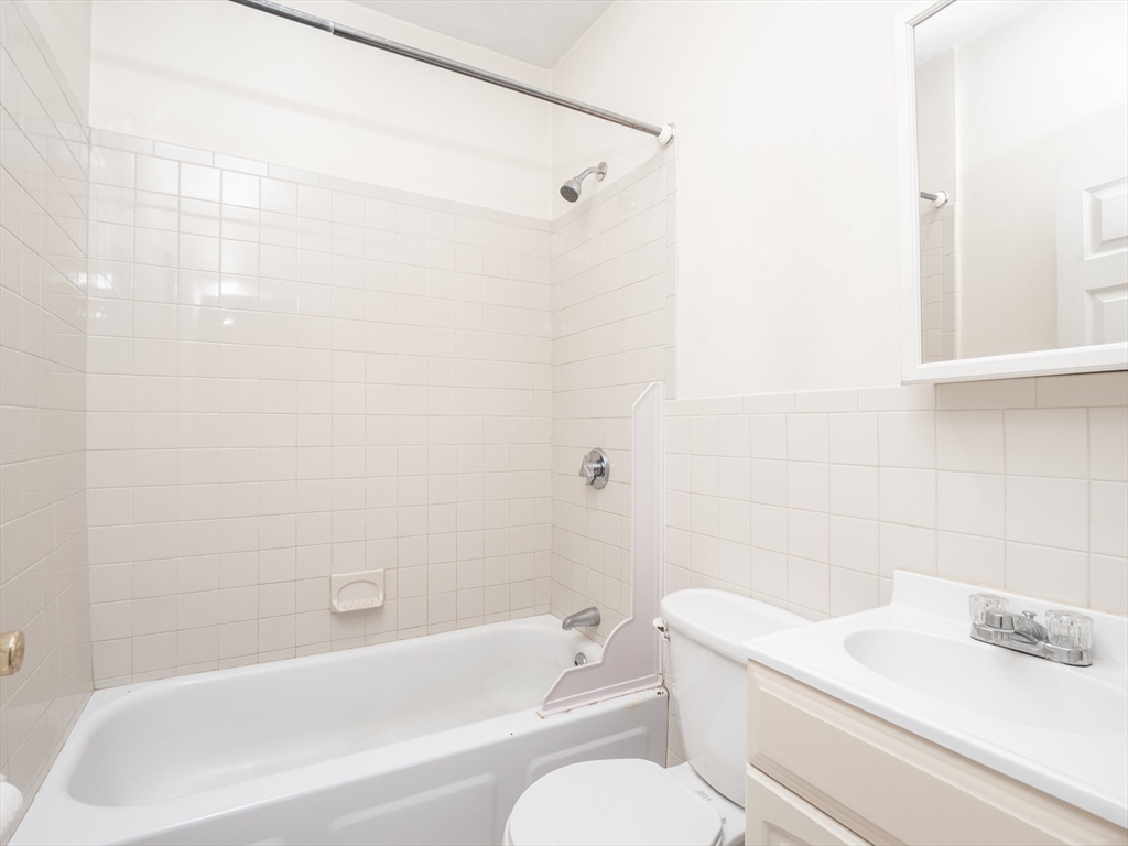 4 Saxton St Property Photo 10