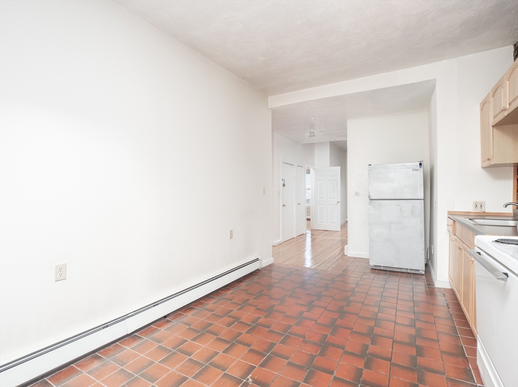 4 Saxton St Property Photo 11