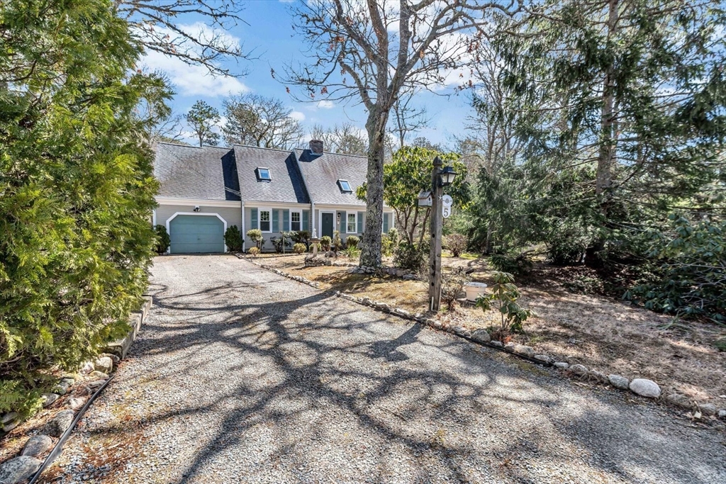 5 Briar Patch Rd Property Photo 2
