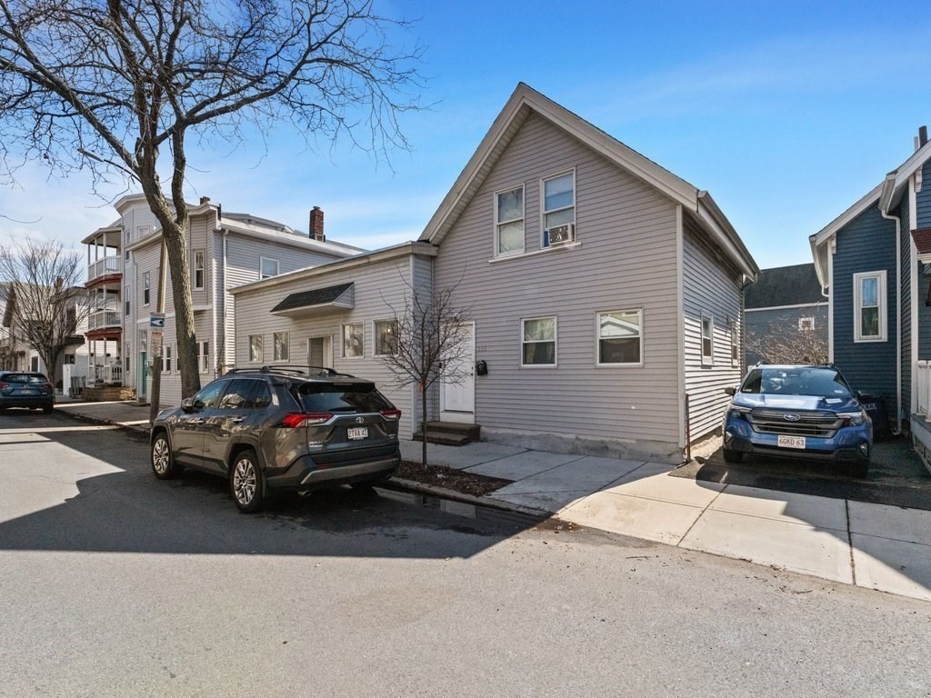 148 Pearl Property Photo 5