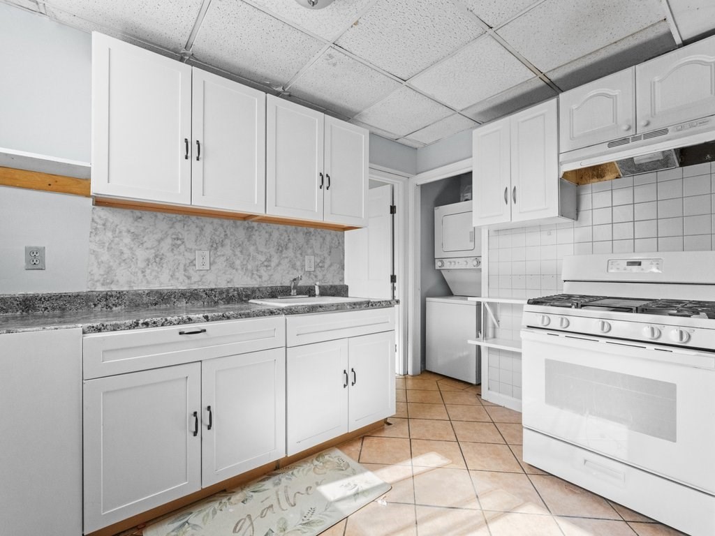 148 Pearl Property Photo 15