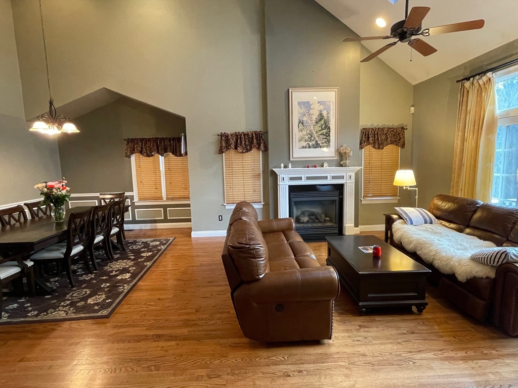1201 Matthew Woods Dr # 1201 Property Photo 11