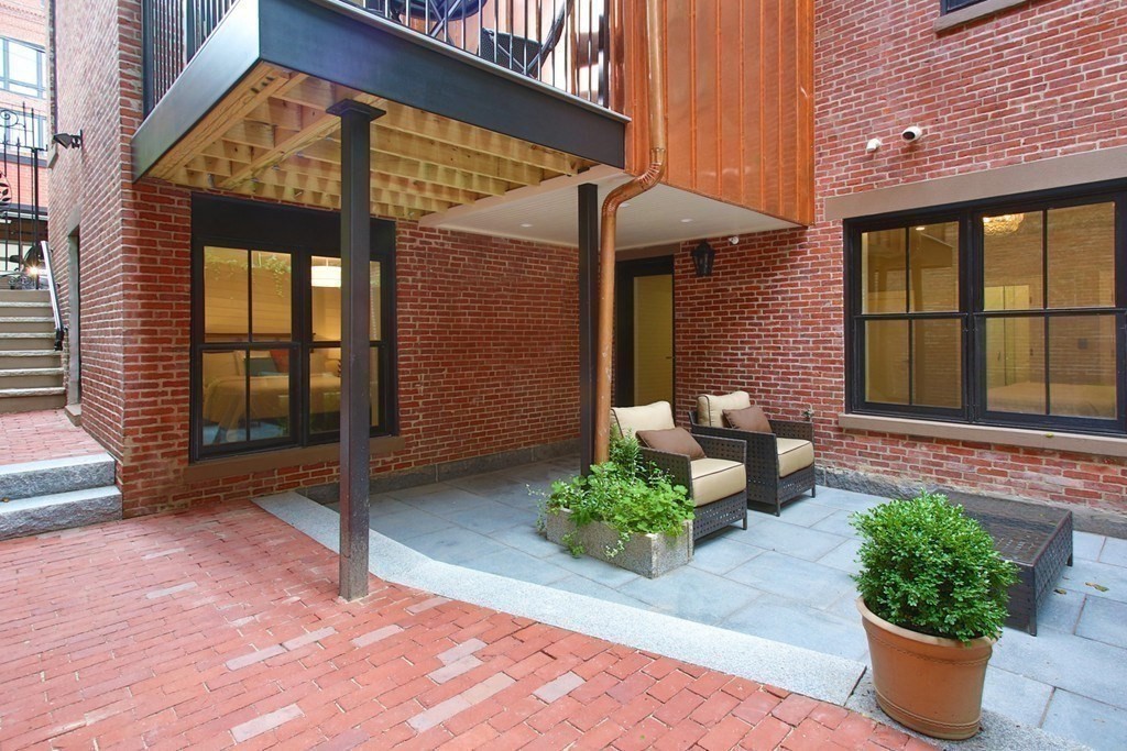 327 Shawmut Ave # 1 Property Photo 17