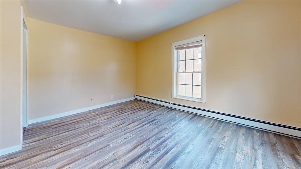 1022 Main St Property Photo 1