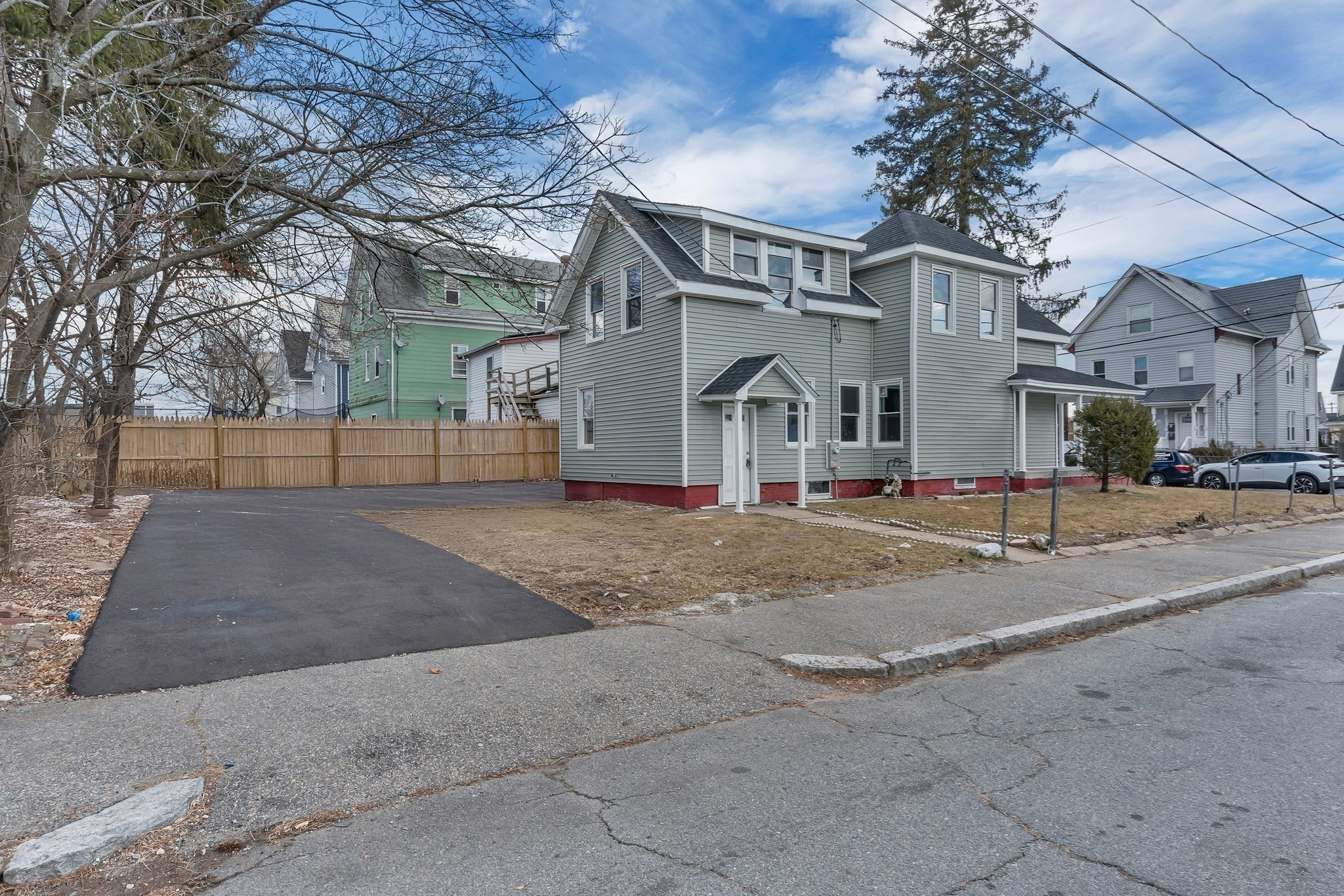 25 Tremont St Property Photo 24