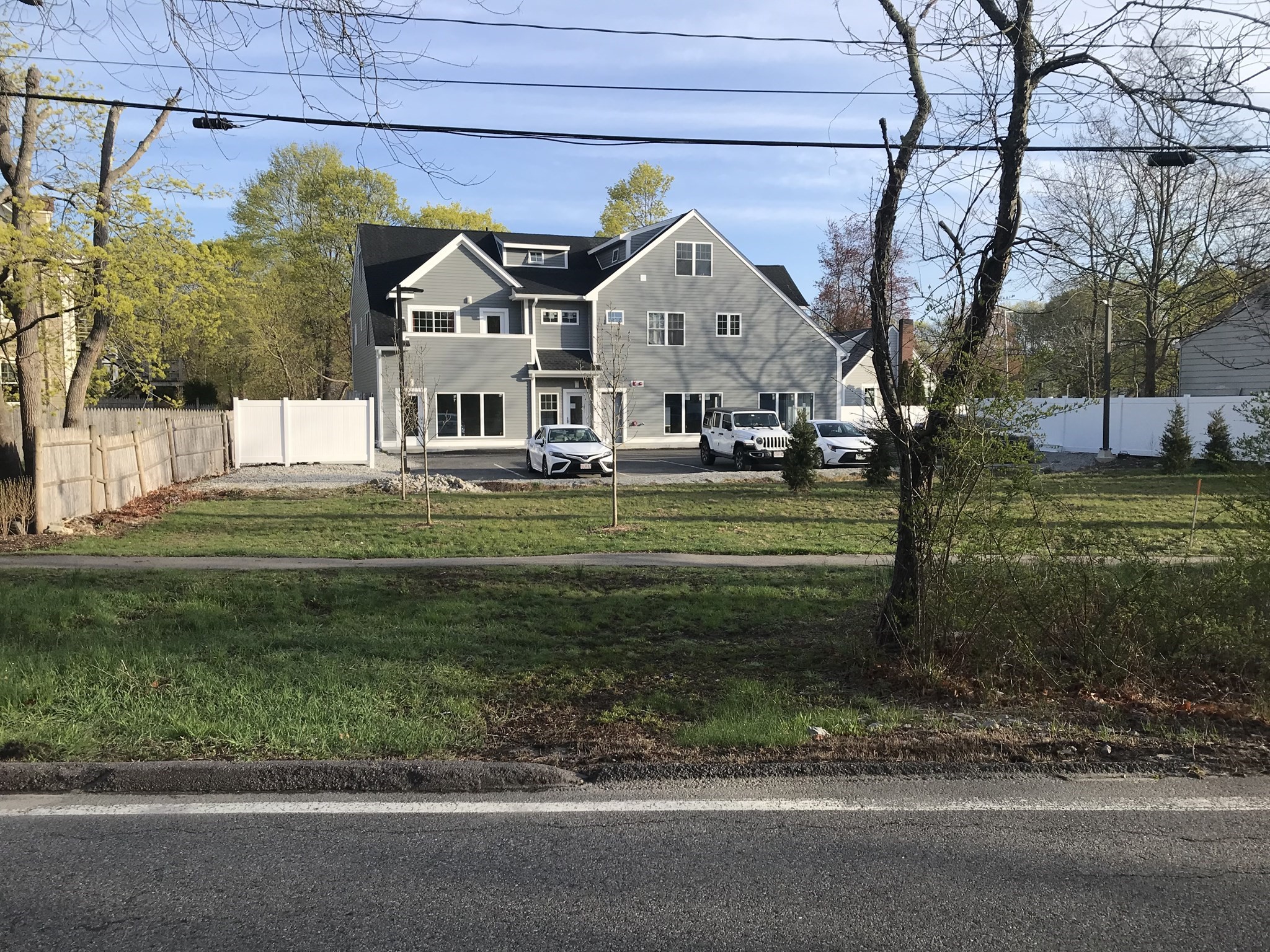 147 S Main St Property Photo 3