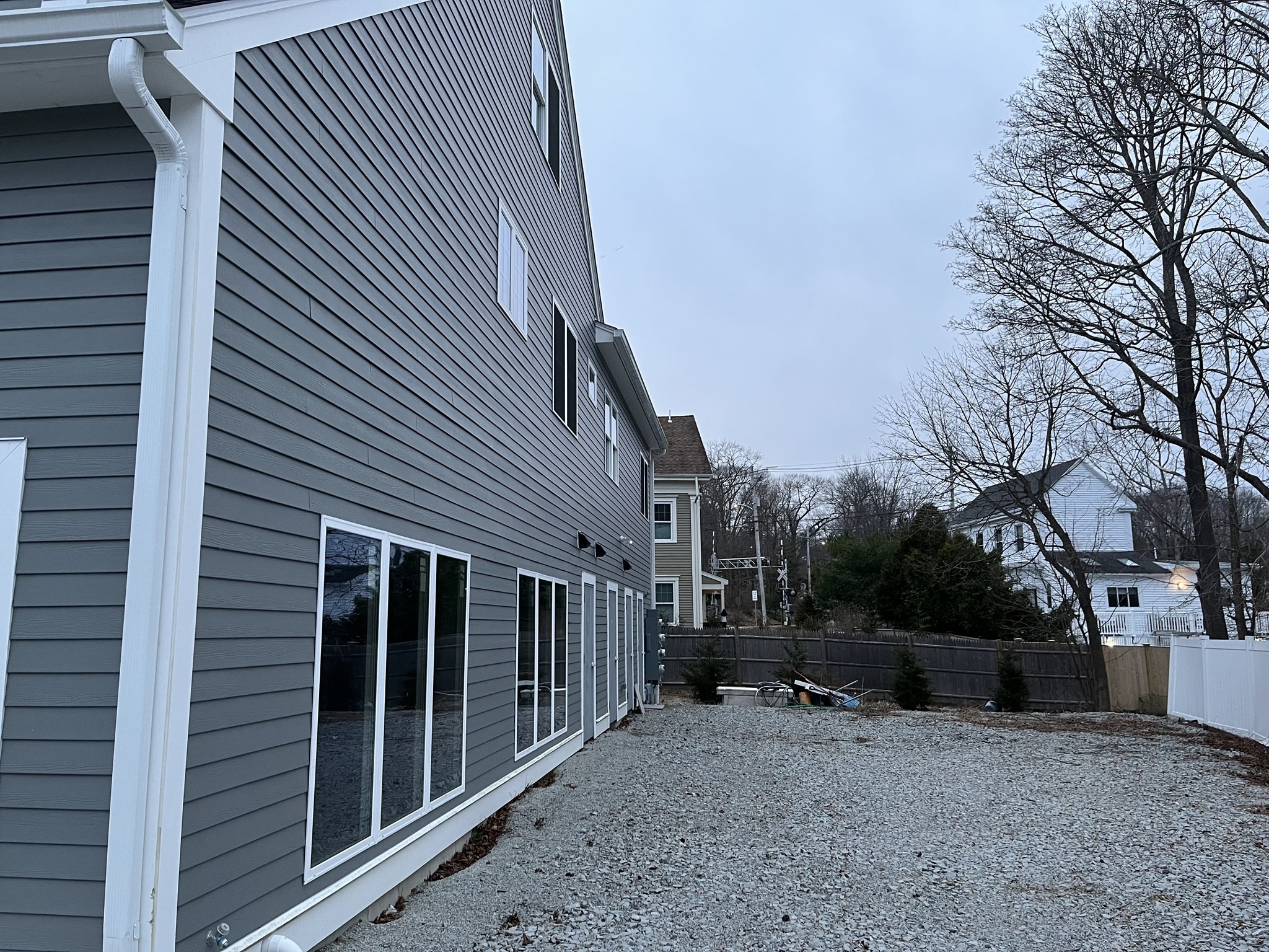 147 S Main St Property Photo 9