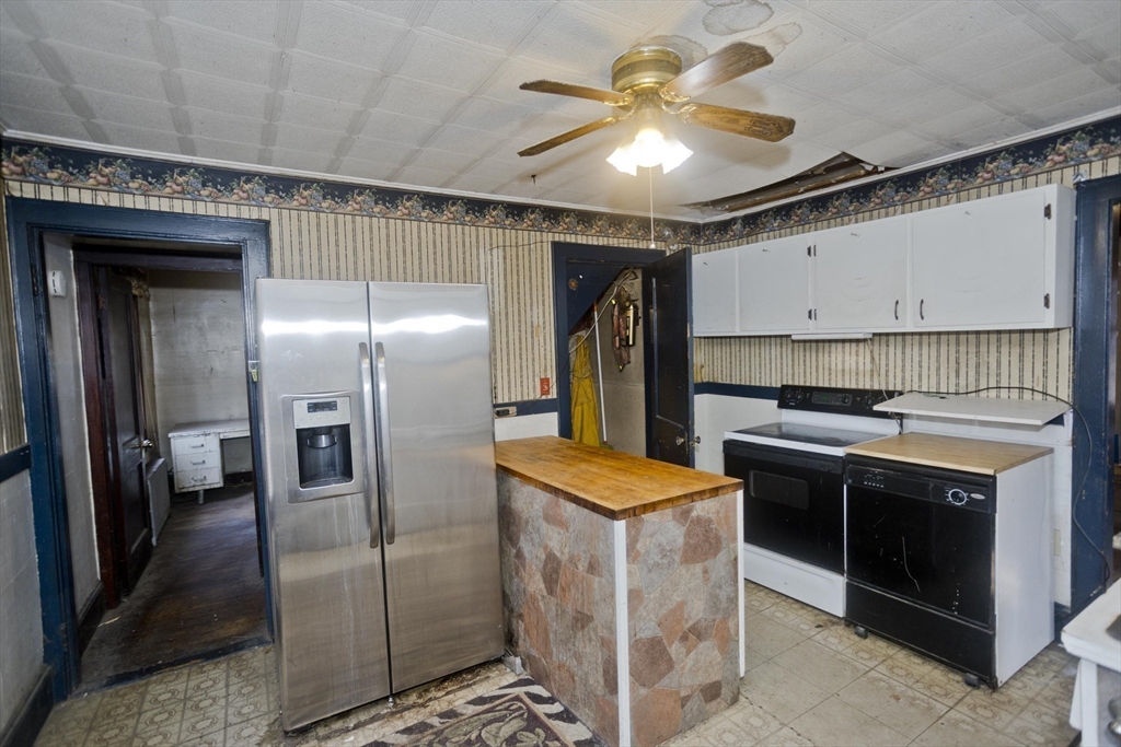1019 Burnett Rd Property Photo 7