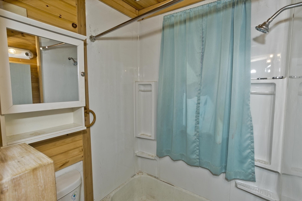 1019 Burnett Rd Property Photo 12