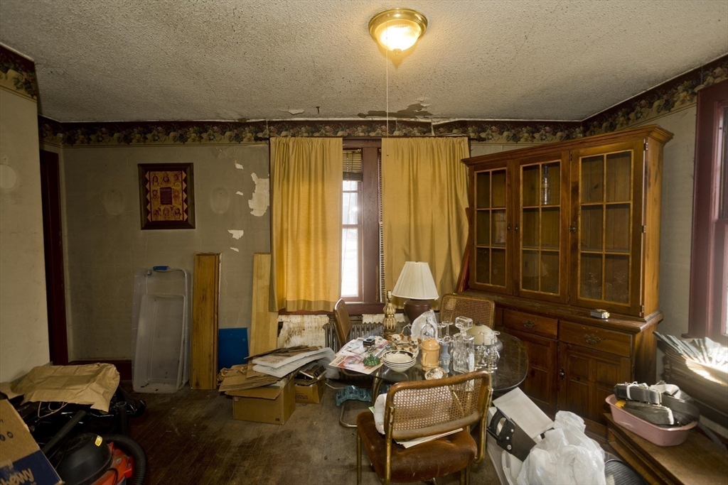 1019 Burnett Rd Property Photo 14