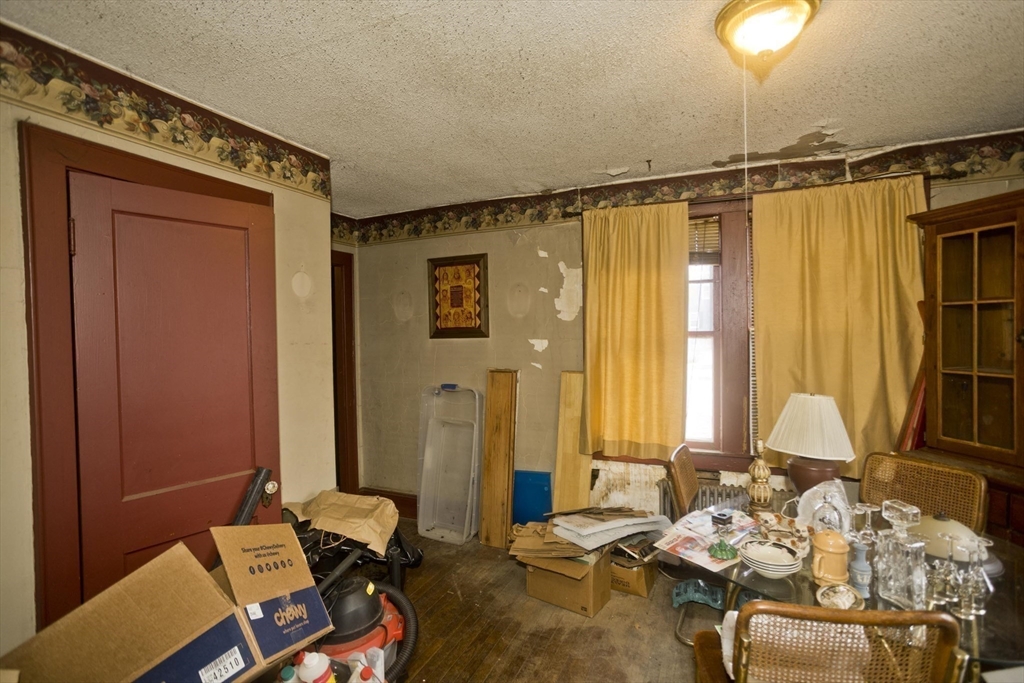 1019 Burnett Rd Property Photo 15