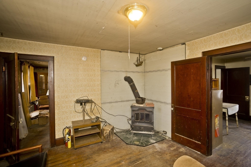 1019 Burnett Rd Property Photo 16