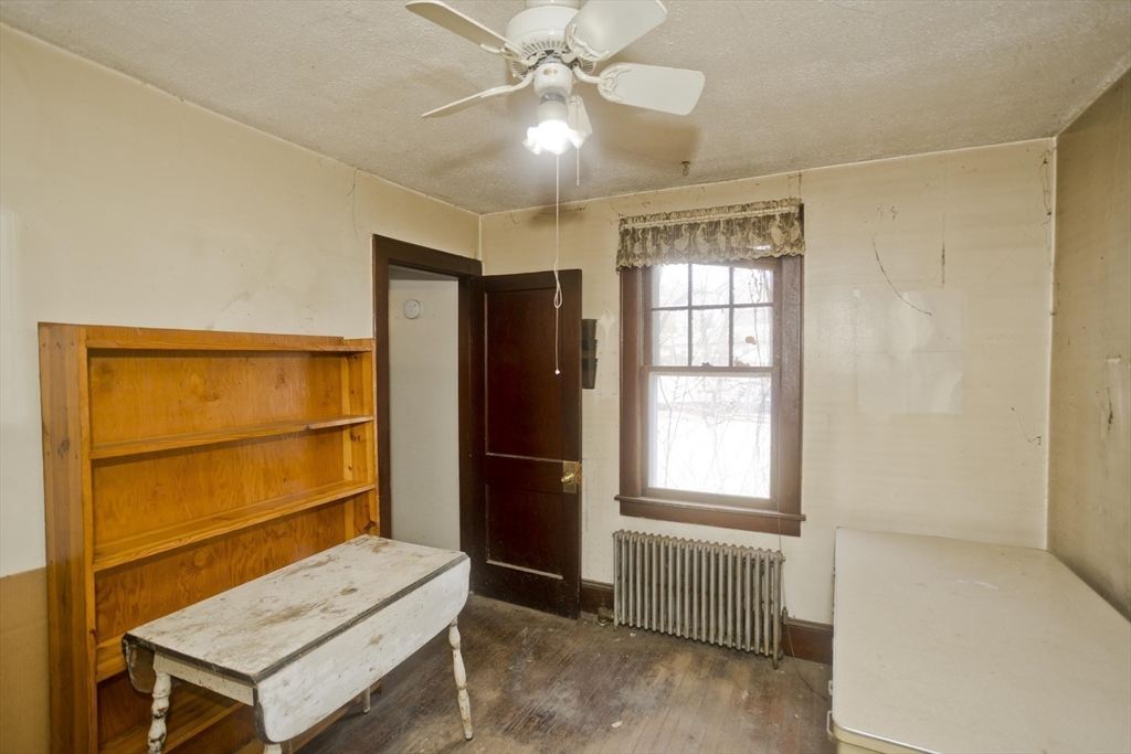 1019 Burnett Rd Property Photo 24