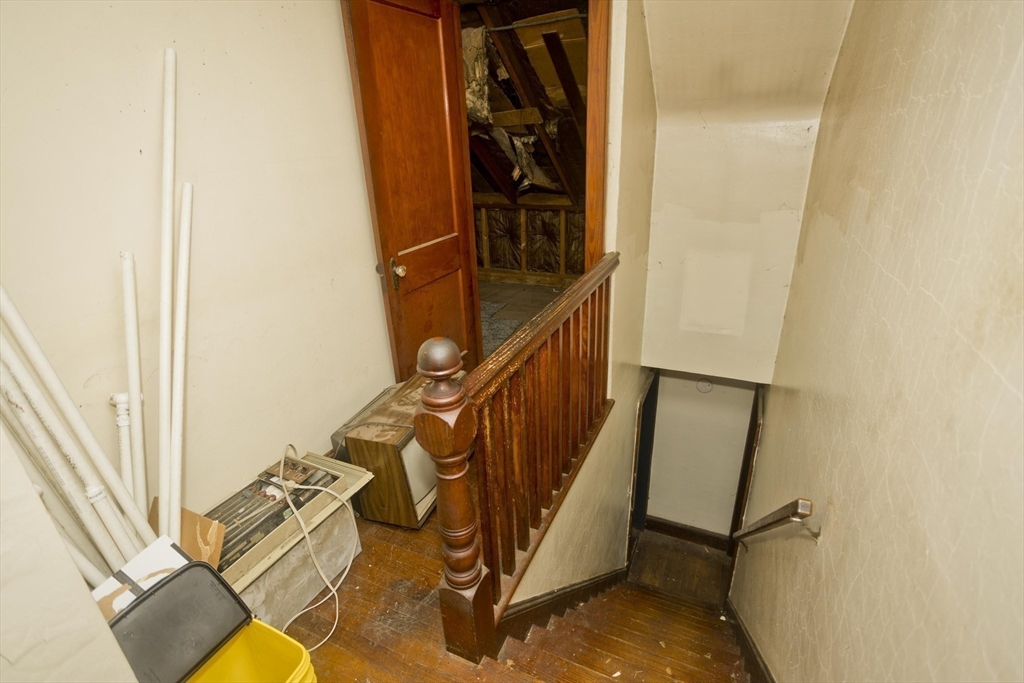 1019 Burnett Rd Property Photo 25