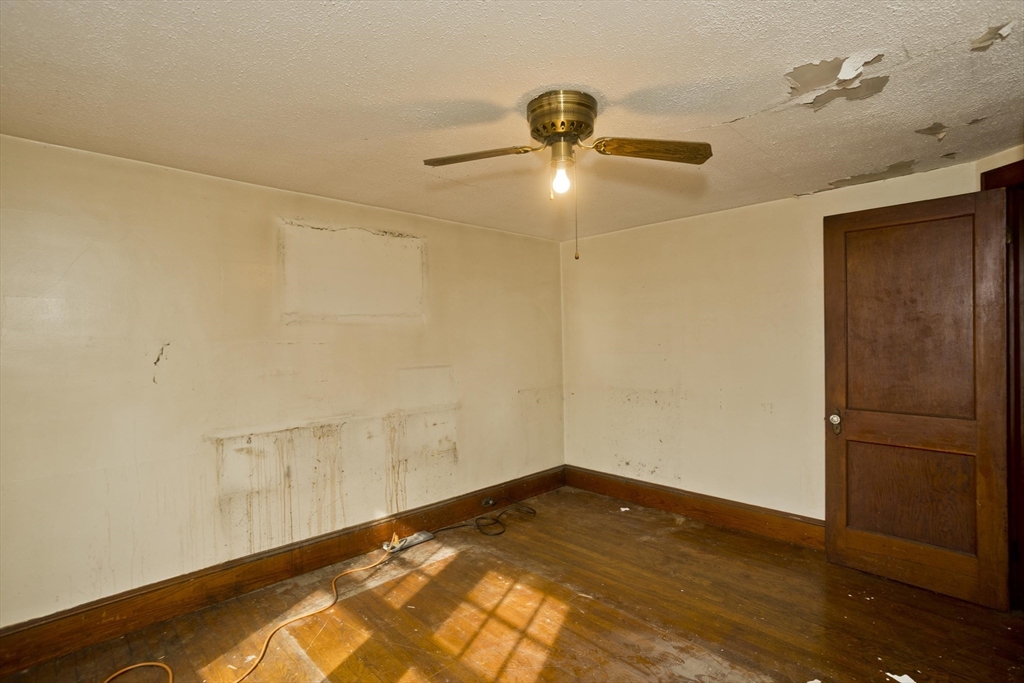 1019 Burnett Rd Property Photo 27