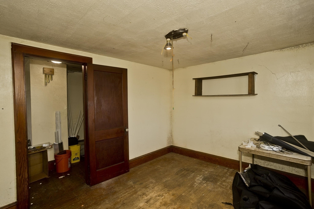 1019 Burnett Rd Property Photo 30