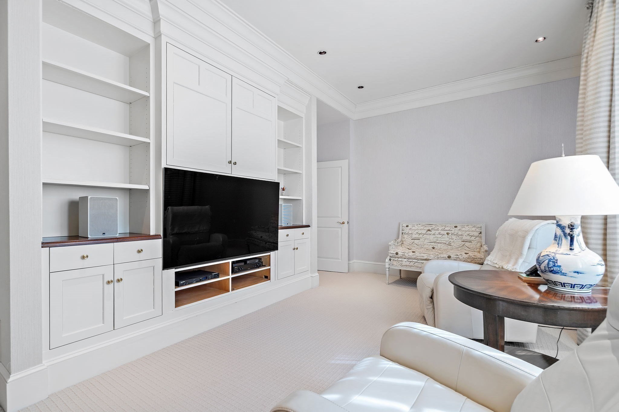 135 Marsh St Property Photo 12