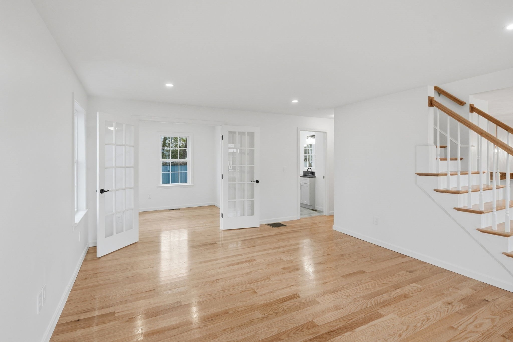 38 Colonial Property Photo 11